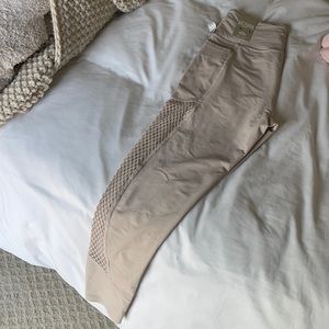 Victoria’s Secret Sport 7/8 legging